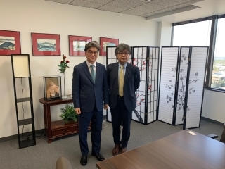 Consul Aniya & Consul Sang